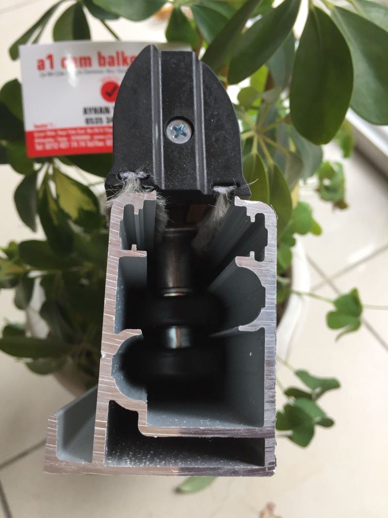 A1 Katlanır Cam Balkon Profil