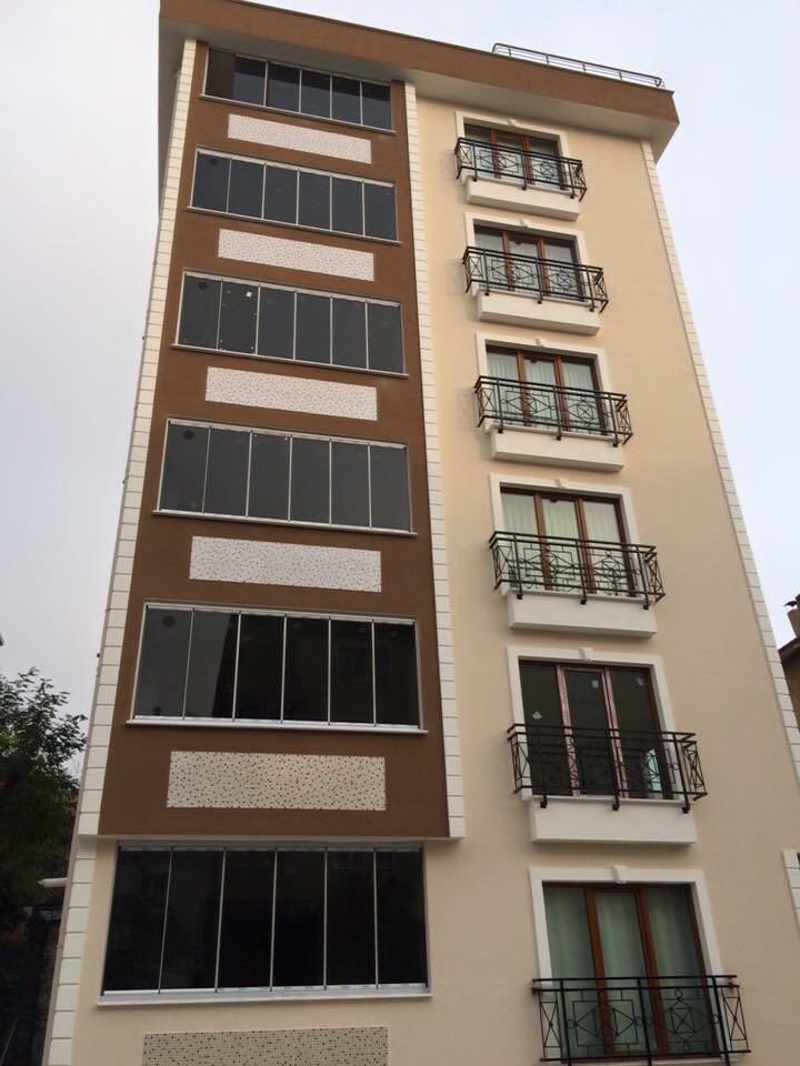 apartmana cam balkon